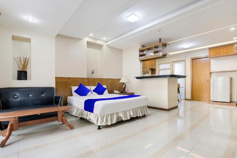 Alley 8 Makati Makati City Ngoại thất bức ảnh