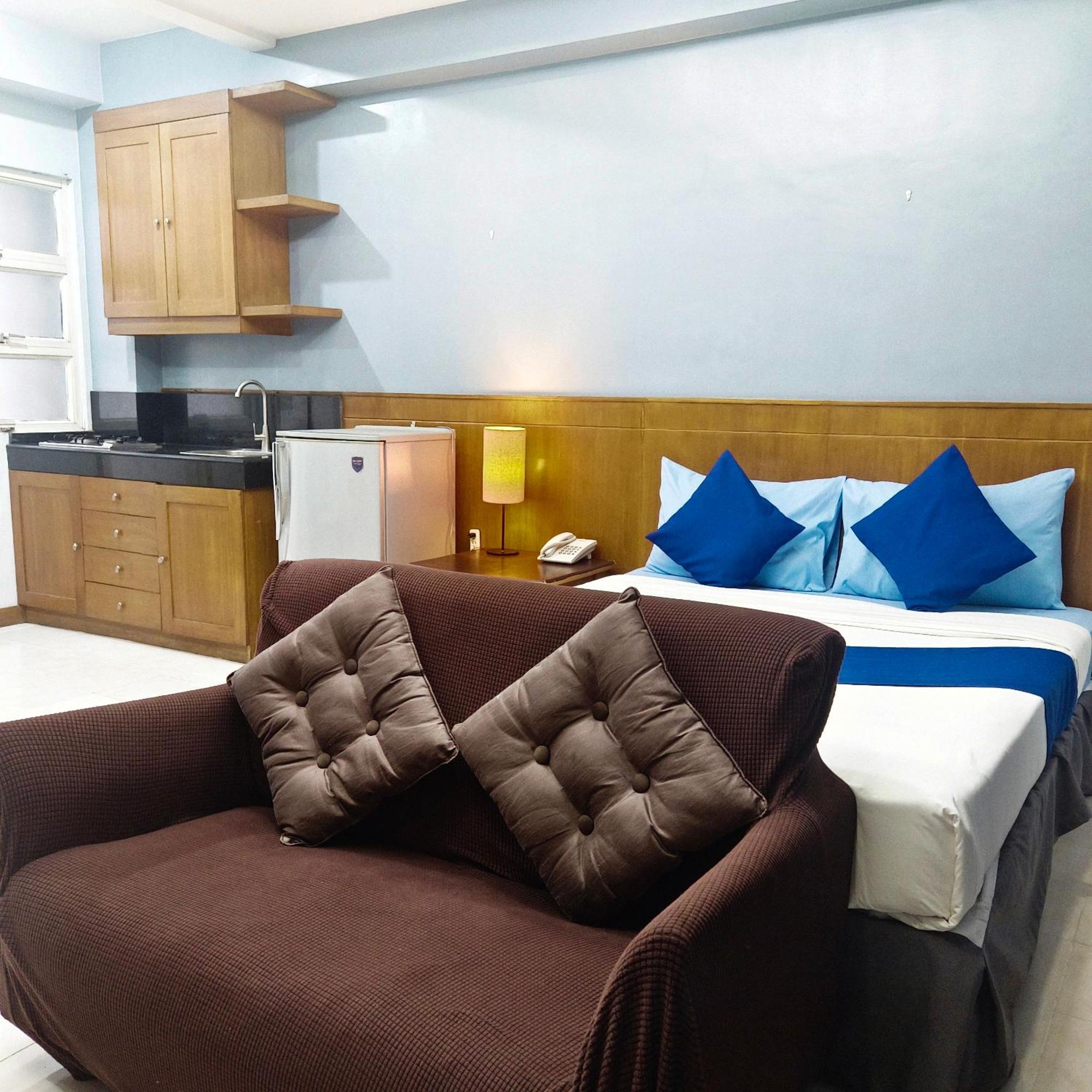 Alley 8 Makati Makati City Ngoại thất bức ảnh
